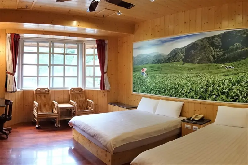 「南投親子旅遊」呼吸溪頭超清新空氣、超適合親子旅遊入住的原木民宿乾淨又舒適，還想再回訪的金台灣山莊！