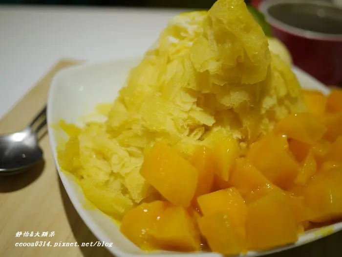 【台北東區】享用一場華麗的冰品饗宴~美味芒果冰♥冰筷 ís chopstix♥