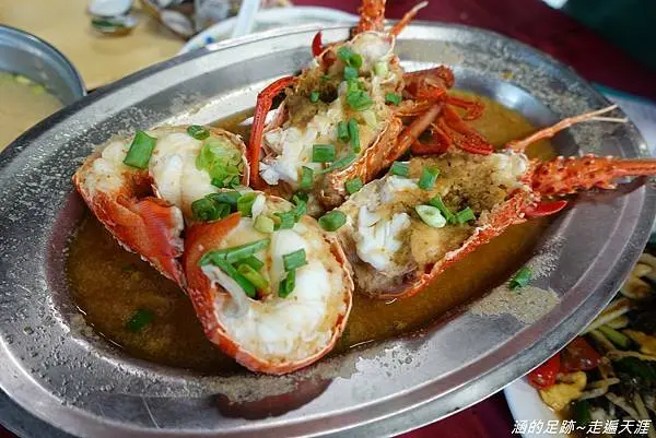 [花蓮美食] 鹽寮 - 055龍蝦海鮮餐廳 ~ 超美味活龍蝦，價格公開透明，CP值高! 花蓮吃海鮮首選