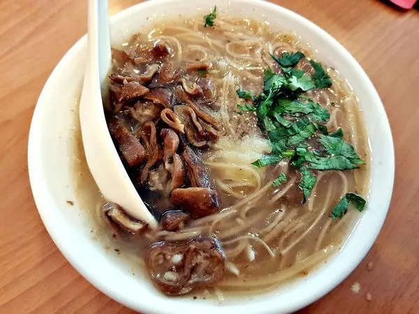 [小吃/肉羹/關東煮]苗栗縣頭份尚順廣場 [川原肉圓]~2019食記~ 生意不錯~推薦大腸麵線好吃! 肉圓是彰化肉圓風格~~也有外送