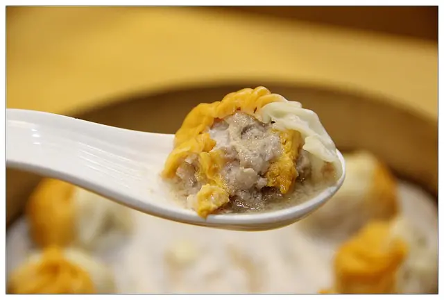 【台北士林】捷運芝山站．上班族外帶美食．含完整菜單．繽紛彩色蒸餃、湯包超有特色☄海餃七號☄