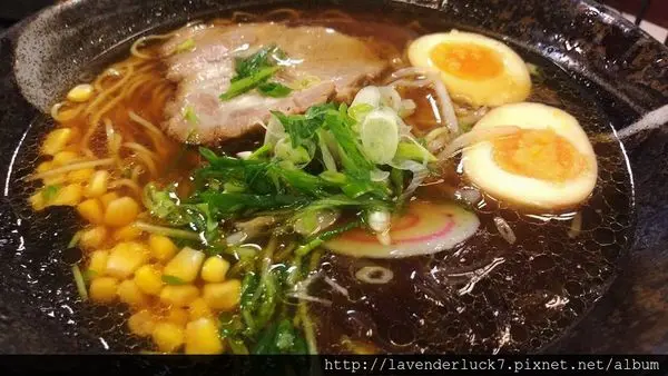 ☆淡水彩拉麵-超值排隊名店        
      