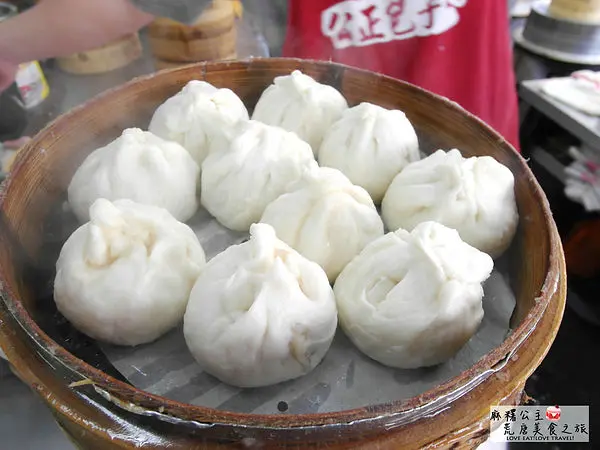 永遠都在排隊的花蓮市區必吃美食!×公正街包子宅配資訊