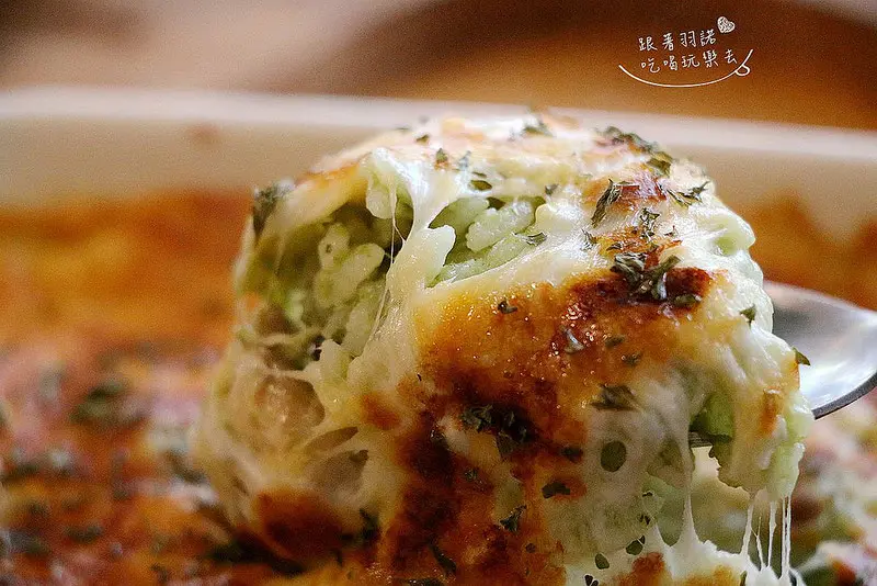 【羽諾食記】『骰子人遊戲咖啡館(南勢角店)』(文末抽獎)桌遊咖啡館 免費插座 不限時wifi ❤中和捷運南勢角桌遊/親子簡餐/咖啡館推薦