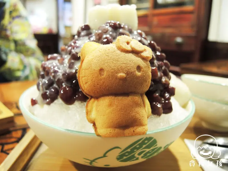 台北國父紀念館)凱蒂冰菓室-萌度爆錶!KT迷必朝聖凱蒂人型燒/主題餐廳/紅櫻花 HELLO KITTY 台灣伴手禮 /伴手禮推薦/台灣名產店