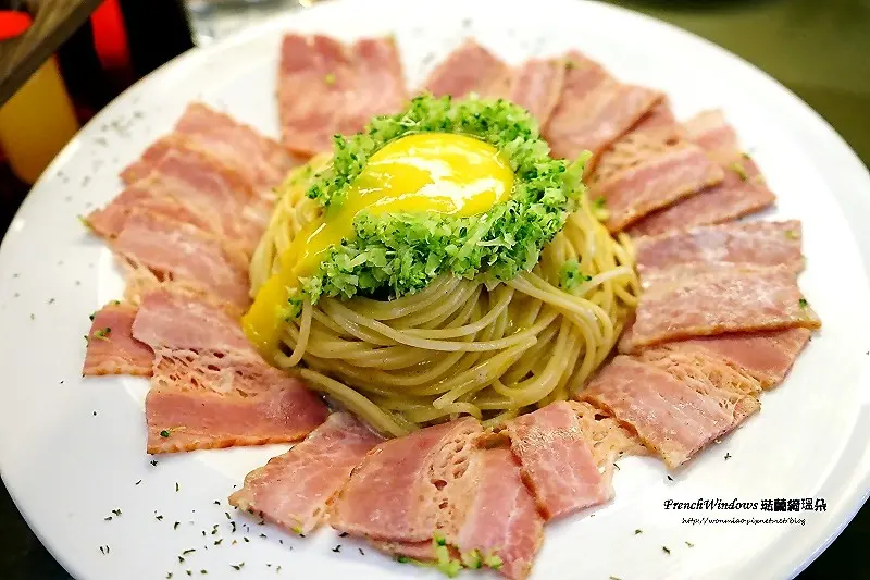 信義區 FrenchWindows 琺蘭綺瑥朵 ✿✿ 捷運市政府站 / 輕食 / 下午茶 / 甜點 / 奢華風 / 聚餐 推薦