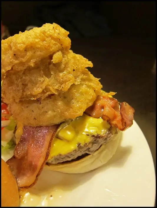 東區忠孝敦化站美食：Evans Burger