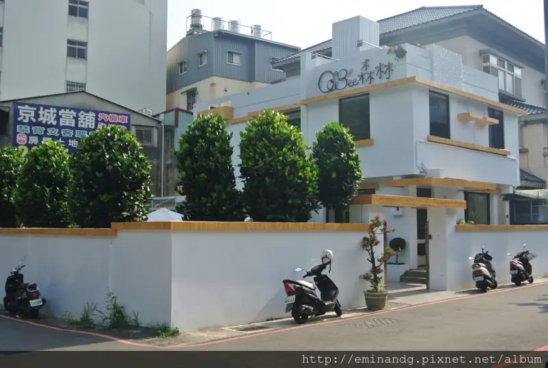 台中 北區。<<親子餐廳>>QBee森林-沙坑 積木 繪本 孩子國