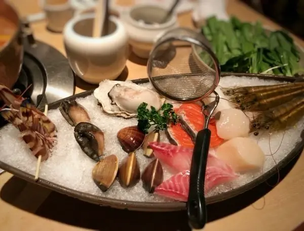 【台北。大安區】 橘色涮涮屋。一起品嚐會跳舞的海鮮，火鍋界LV，慶生節日首選推薦