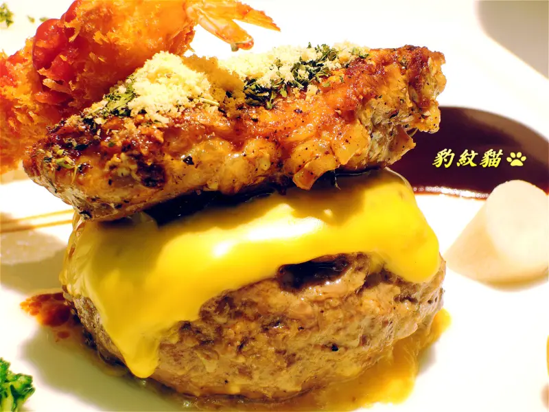 【台中】Ping 18 Bistro 新日法輕食--法國藍帶廚師絕讚手做漢堡排(文末有優惠)