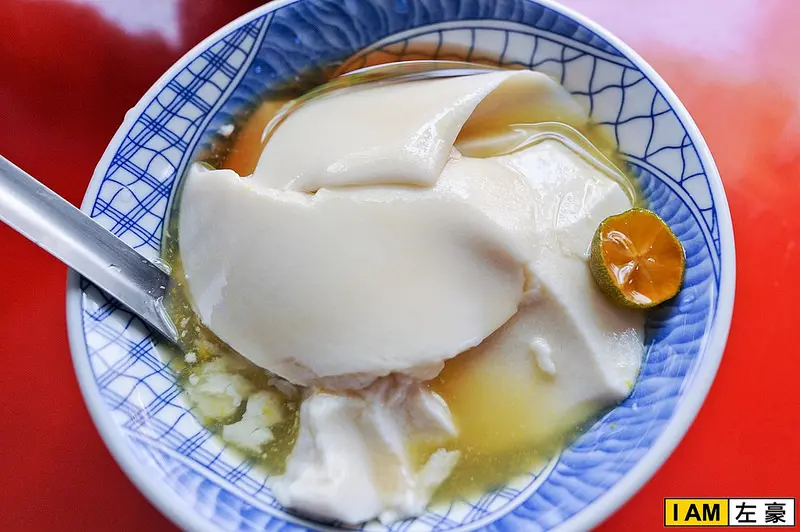 [食記] 高雄。鹽埕區 王家豆花 (小攤販變店家)