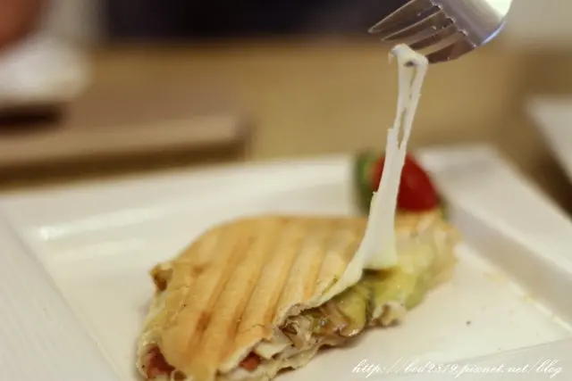 【台中北區】莉雅法式西點 Leah Café & Patisserie －有法式烘焙課程的店！(一中早午餐)