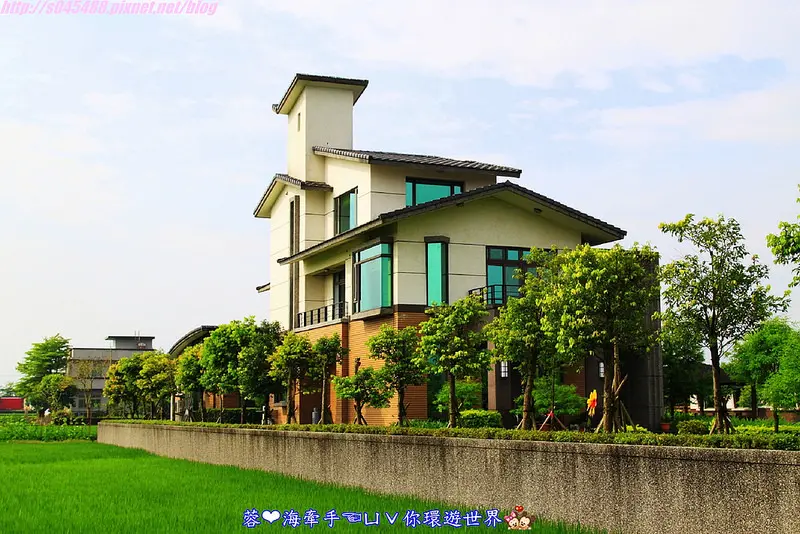 【宿▍宜蘭】幸福方舟民宿ღ部落客聚會~KTV包棟民宿，遠離塵囂的池畔民宿