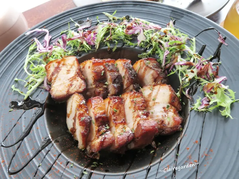 台北 捷運港墘站MASTRO~大份量肉食族最愛,化股綿掌級法式油封雞腿