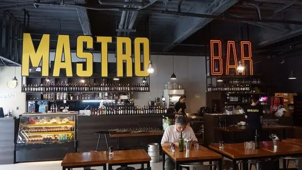 《台北美食》內湖優質排餐,主打大份量戰斧豬排/肋眼牛排/舒芙蕾