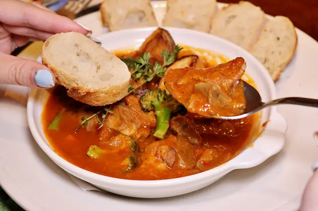 【台北美食】PAUL 保羅麵包沙龍(仁愛店)-『忠孝敦化站』來一趟味蕾的南法之旅．期間限定法式鄉村料理