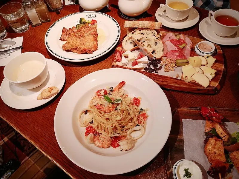 【台北法式餐廳】PAUL法國麵包甜點沙龍(台北仁愛店)，享用豐盛的豪華晚餐，最愛主廚鄉野拼盤，再搭配紅酒超愜意!(附菜單)