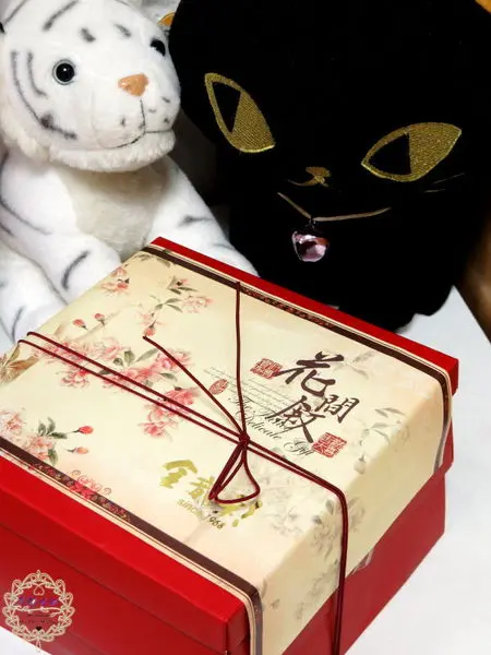 2014.09.04 -【高雄】金龍彩　花間敘（好吧！中式糕餅仍舊不對我的胃…）