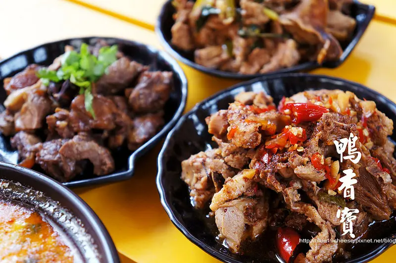 【台中美食】 阿芃師鴨香寶當歸鴨 - 真是我方便的好鄰居阿.夏天還有涼麵好選擇喔
