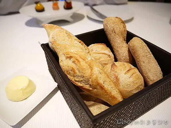 台北101‧法式料理‧米其林三星主廚Yannick Alléno餐廳【S.T.A.Y】時光潘朵拉雙人饗宴