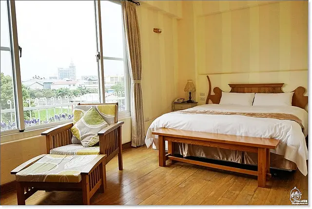 『南投。埔里民宿』 微笑58-地中海風的悠閒、愛貓旅人民宿最愛，還有可愛貓掌鬆餅下午茶、豐盛早午餐的一泊二食民宿