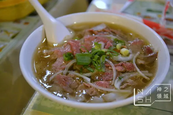 [捷運公館美食] Nash 吃 銀座越南美食 人氣超旺的三十年越南料理老店