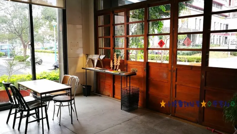 ※寵物友善餐廳※桃園龜山hiii birdie知鳥咖啡★小精靈胡扯蛋★2017.02.04