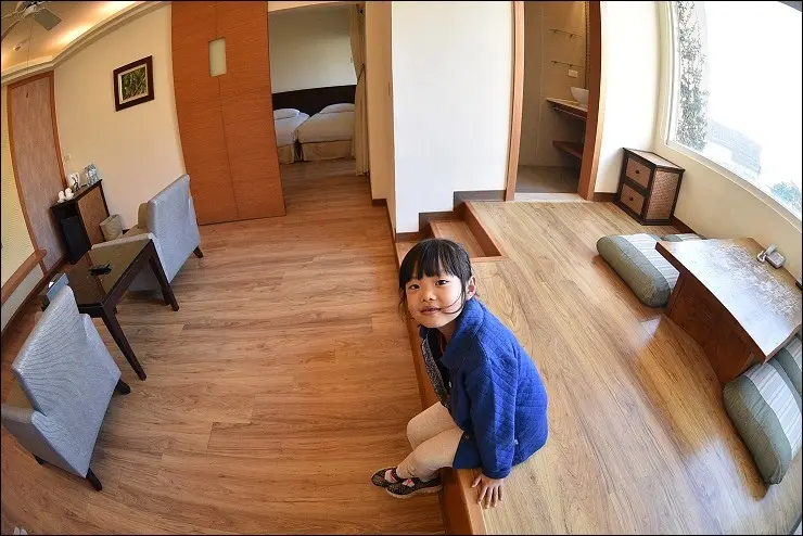 《少見的寵物友善專屬大房型Ｘ兒童電動超跑樂園飯店》桃園東森山林渡假酒店~獨棟公寓式大房型&小型農村動物園&幸福桃花源生態步道