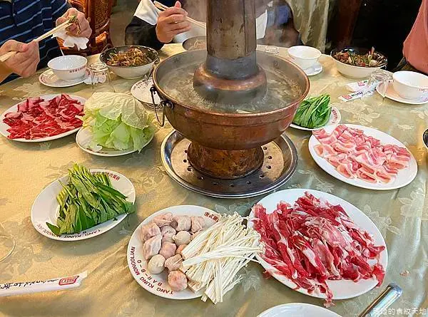 唐宮餐廳 蒙古烤肉 酸菜白肉鍋 吃到飽 行天宮站美食推薦
