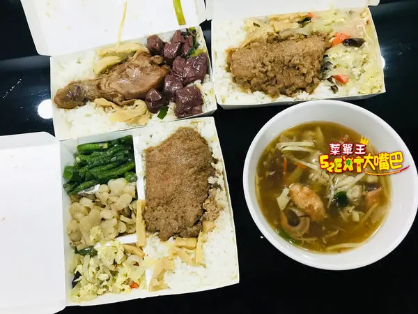 鹿港天后宮美食》生炒五味菜單價位大公開！CP值超高滿滿都是料的綜合羹湯～鹿港必吃美食小吃餐廳推薦。