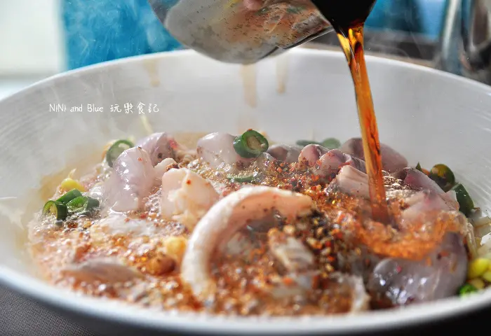 【台中美食】孔雀川湘食集，印月集團川菜餐廳，重慶江湖菜代表麻辣水煮魚-辣香帶勁，張鴨子濃郁肉骨茶香，台中新市政府對面