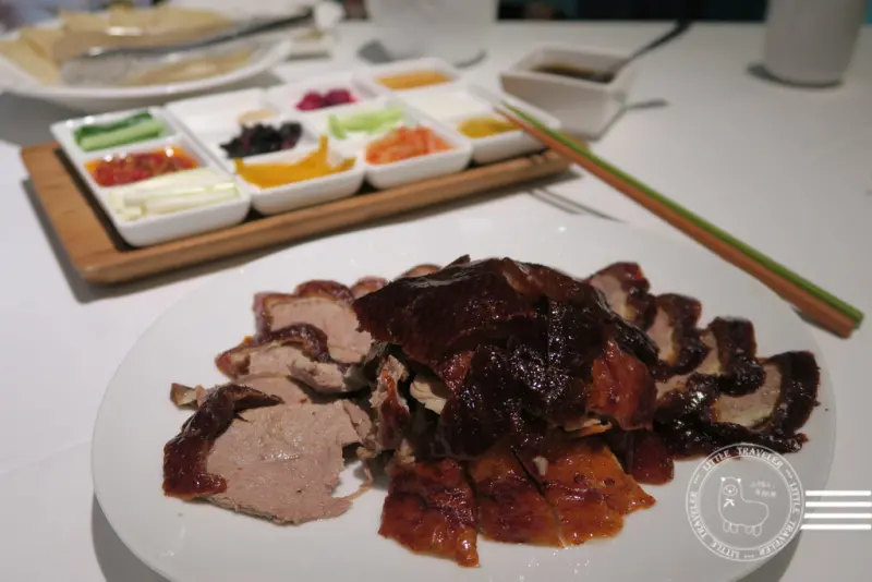 台中 西屯區。孔雀川湘食集-烤鴨新吃法，一鴨好幾吃任你挑　大推薦！