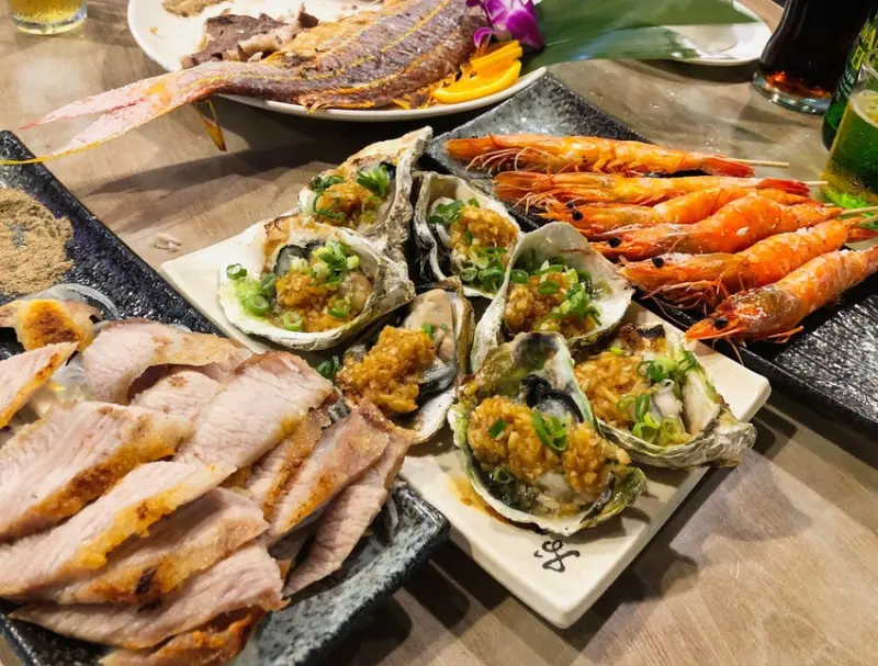 [慧♡響食]蠔大力海鮮燒烤.中壢觀光夜市必吃超鮮海產.超大牡蠣一口乾杯