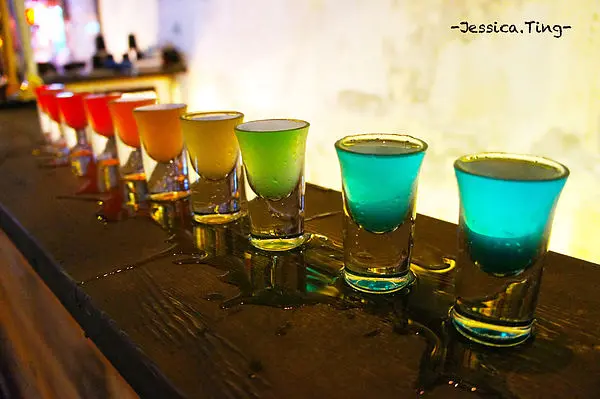 《試吃》台北中山區。令人驚豔的複合式小酒館 - The Daft House 傻瓜屋