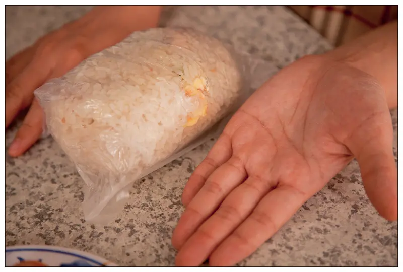 【食記】 台北 內湖路無名早餐_飯糰堆有正妹