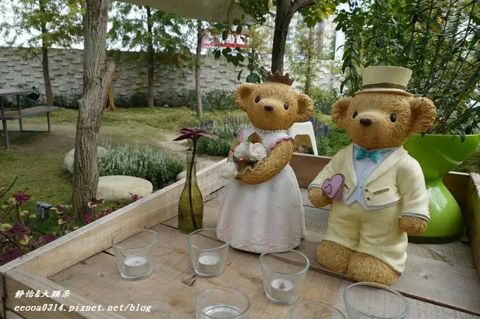 【台中餐廳】Buka這一隻熊 Cate.gift.zakka♥結合雜貨與咖啡的溫馨小店 戶外庭園好好拍