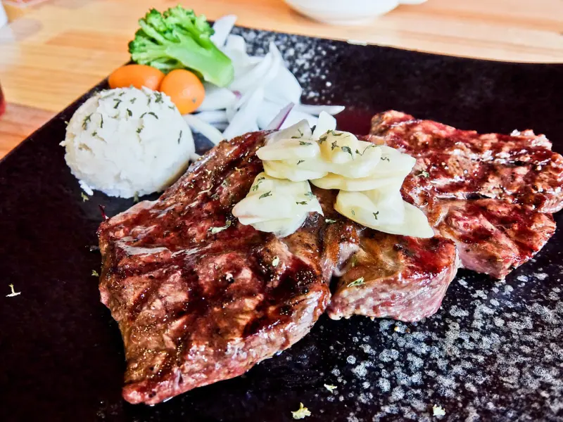 台北 捷運中山站 怪獸牛排屋