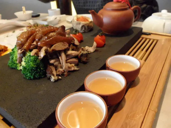 午餐優惠中~一定要來嚐一下的 川菜名品--俏江南~~❤ ❤