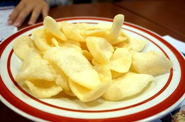 高雄【樂樂將異國風味料理】木盆沙拉推薦 高雄輕食 泰式奶茶 異國料理        
      