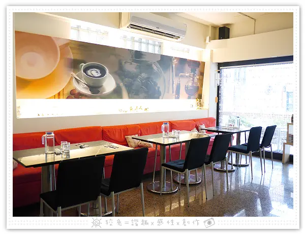 [台南食記] Gabie Café 加比咖啡~早餐之A餐B餐！飲料近80種選擇！躲在窄巷裡的人氣小餐館！