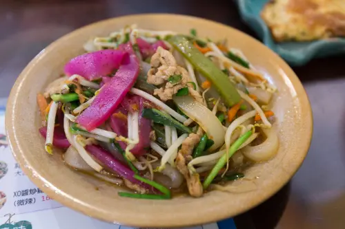 高雄│美濃彩色板條-好食新體驗【軒味屋粄條】