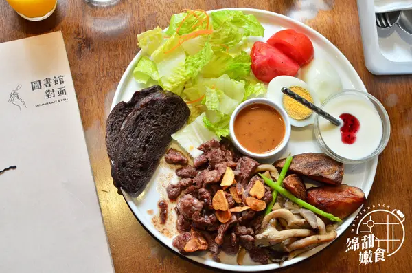 『新北||永安市場』近捷運站早午餐-圖書館對面Duimin Cafe & deli        
      