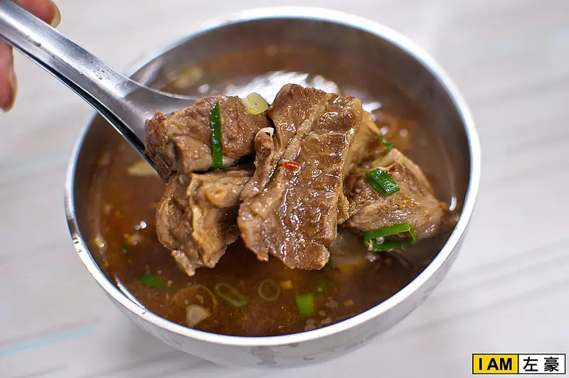 [食記] 高雄。鳳山區 潮州牛雜湯 (牛肉專賣店)
