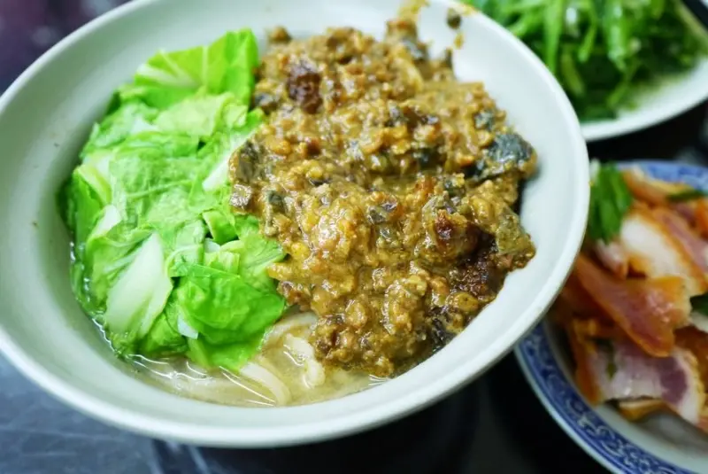 【新北】永和 海爺四號乾麵 想偷偷私藏的好吃紅油皮蛋乾麵、麻瓜乾麵‧食尚玩家推薦！♥♥♥