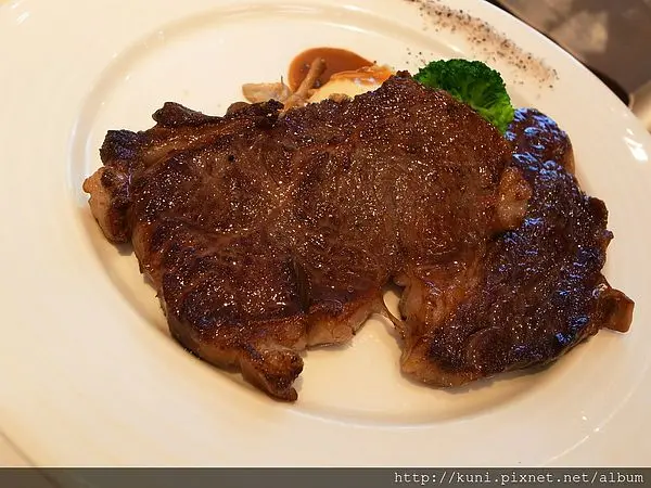 GRD3日誌---18102013 雅室牛排:優雅的商業午餐