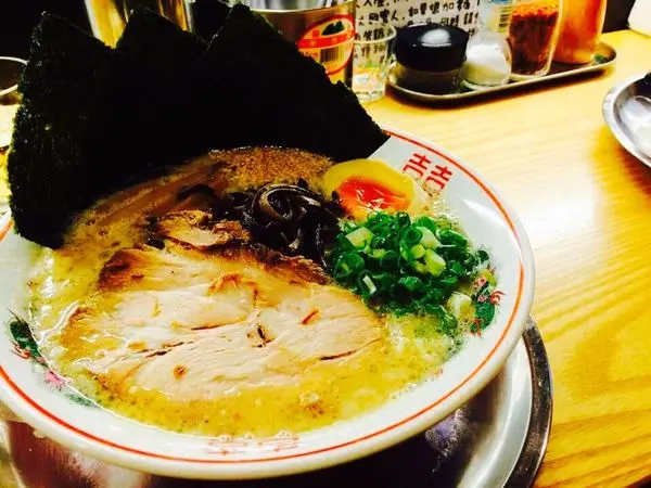 台南 ✿ 豚骨家 ✿ 一碗入魂 極致日式的拉麵店