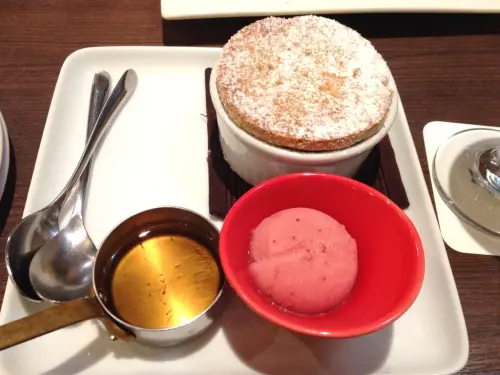 [台北忠孝復興] 咖朵咖啡Caldo Cafe二店 舒芙蕾Souffle浪漫一下你的味蕾