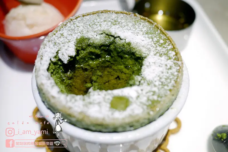 咖朵咖啡 Caldo Cafe ► 台北市 大安區 ◄ 捷運沿線必吃美食：捷運忠孝復興站 x 每日不同限定口味的現烤舒芙蕾療癒螞蟻人想吃甜點的心（有wifi/菜單/有限時）