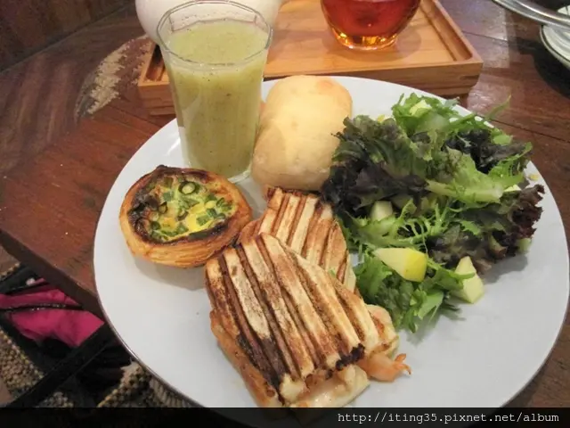 【大安站】充滿綠意氣息的人文空間~貳房苑Livingreen