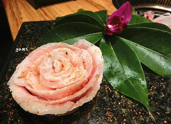 【台中食記-南屯區】視覺及味蕾完美的頂級饗宴@羊角BAR 炭燒和牛專門              